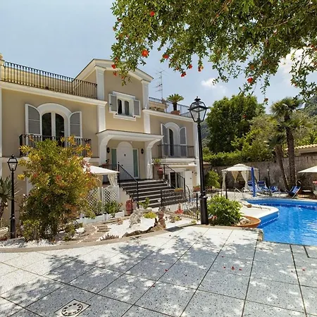 Villa Adriana Guesthouse Sorrento *