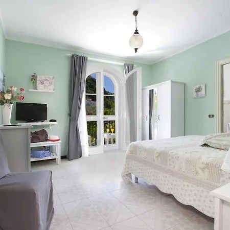 Couette-café Villa Adriana Guesthouse Sorrento
